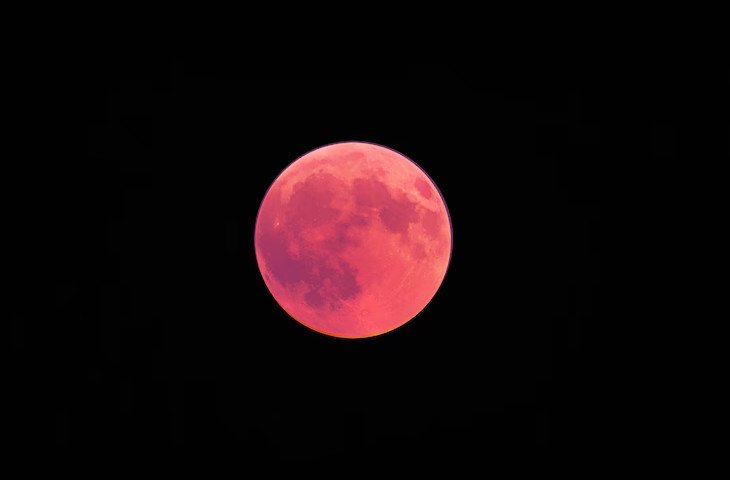 Exploring the Enchanting Phenomenon of the Strawberry Moon